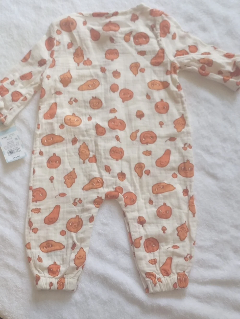 Lot of 3 Carters Cat & Jack Infant Unisex Halloween Rompers   Size 3-6 mnth